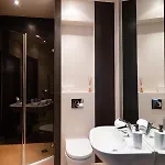 Old Two Bedroom With 2 Bathrooms Appartement *
