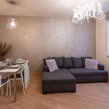 Old Two Bedroom With 2 Bathrooms Apartment Riga