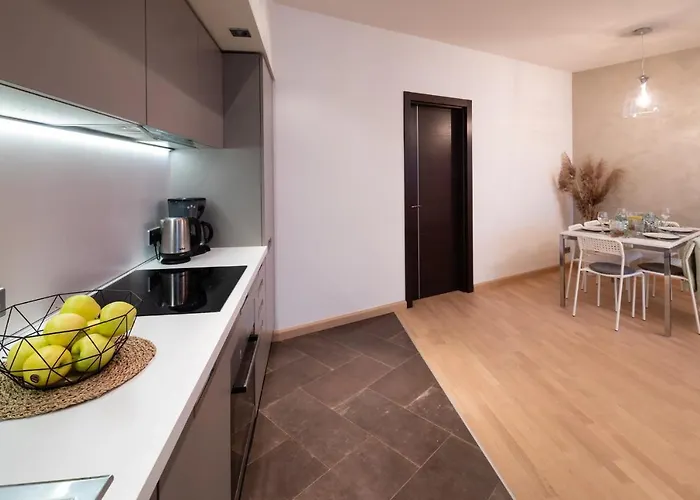 Apartament Old Two Bedroom With 2 Bathrooms Ryga