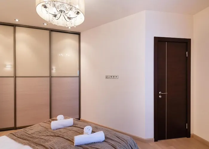 Old Two Bedroom With 2 Bathrooms Daire *