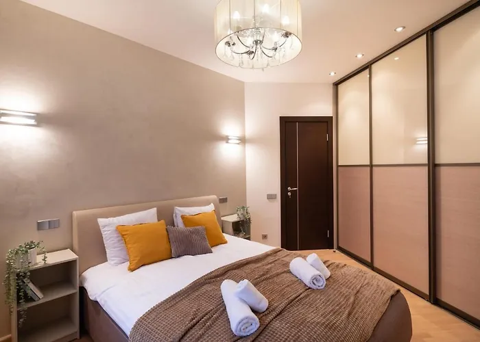 Daire Old Two Bedroom With 2 Bathrooms