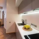 شقة Old Two Bedroom With 2 Bathrooms *