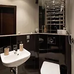 Old Two Bedroom With 2 Bathrooms شقة ريغا