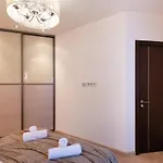 Old Two Bedroom With 2 Bathrooms شقة *