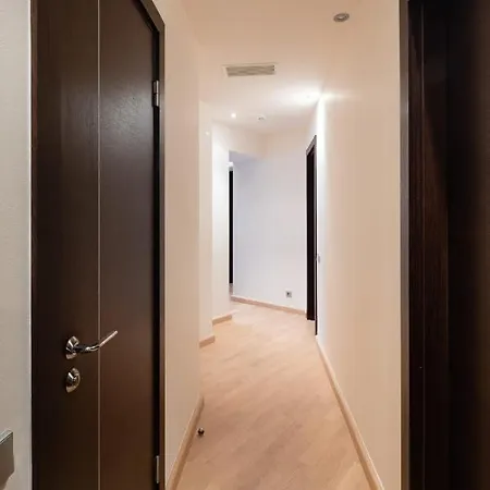 Apartmán Old Two Bedroom With 2 Bathrooms