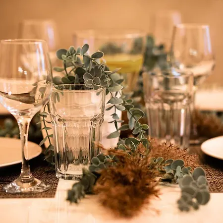 Apartament Old Two Bedroom With 2 Bathrooms *